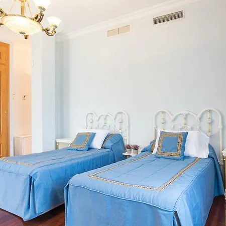 Apartment Malagasuite Fancy House *