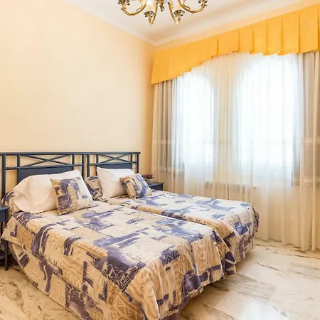 Malagasuite Fancy House