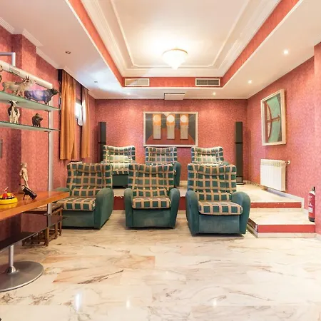 Apartment Malagasuite Fancy House